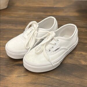 Vans White Classic Sneakers Low-Top Canvas